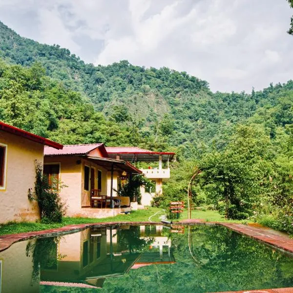 Shiv Shakti Yogpeeth Cottages, hótel í Rishīkesh