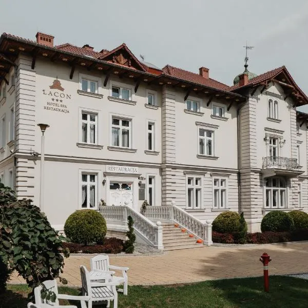 Pałac Lacon, hotel en Racławice