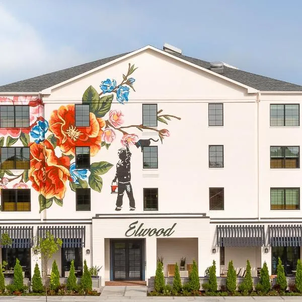 Elwood Hotel & Suites, khách sạn ở Westmoreland