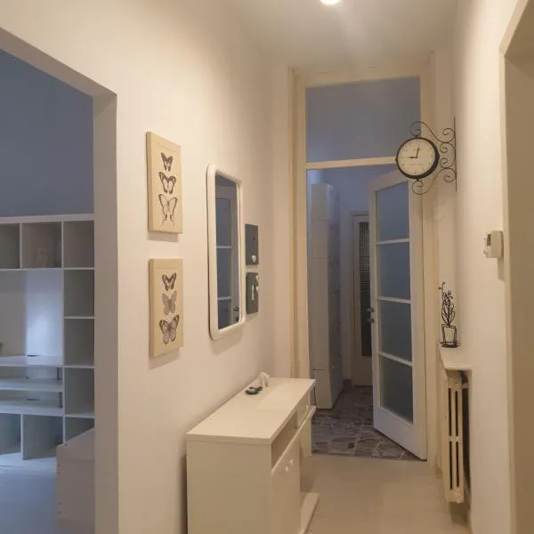 Cleo Tulipano – hotel w mieście Falconara Marittima