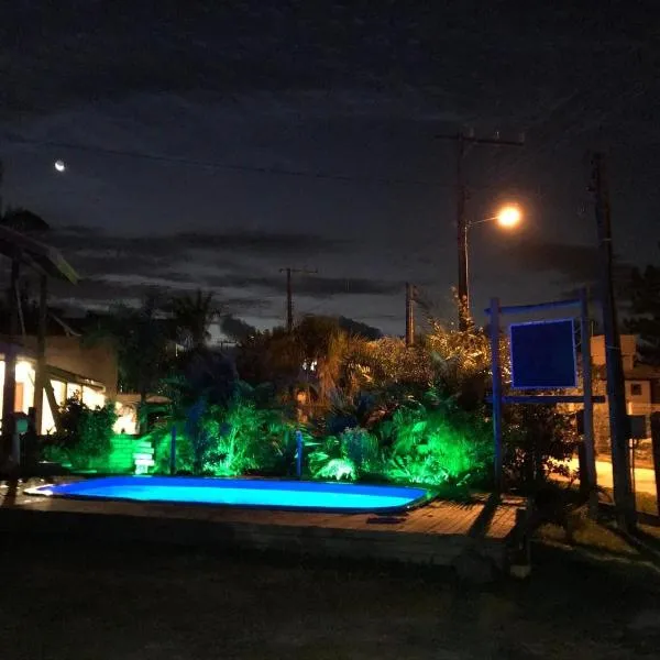 Residencial Rosa Flor, hotel in Praia do Rosa