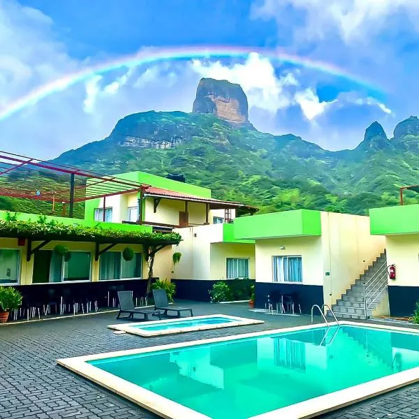 Hotel São Jorge village, hotel a Rui Vaz