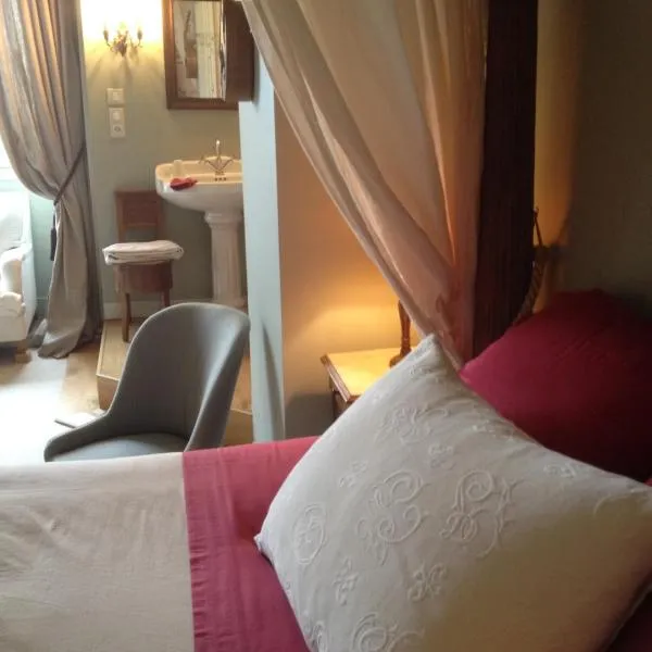 Chateau de Maumont, hotel v destinaci Magnac-sur-Touvre