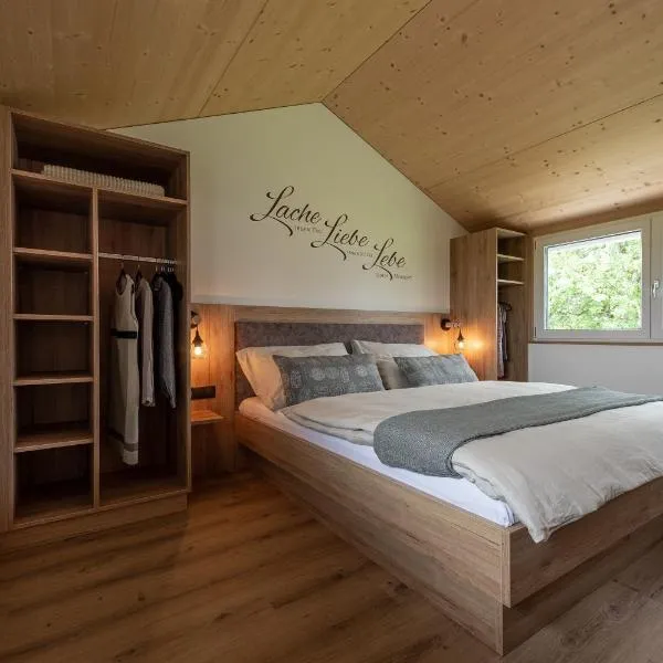 Ländleapartments, hotel v destinaci Höchst