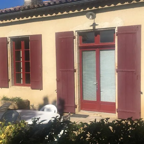 Maison de campagne, hotel in Rions