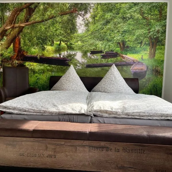 Bei der Kahnfährfrau Mit NEUEM Innenhof Garten, hotel v destinaci Lübben