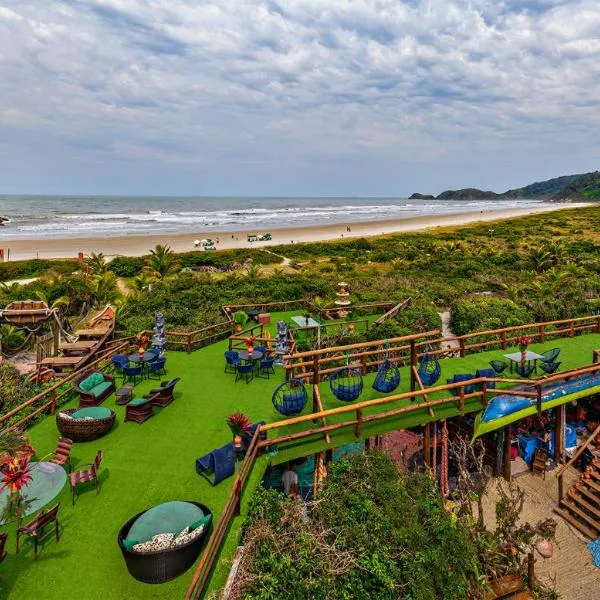 Grajagan Surf Resort, hotel a Ilha do Mel