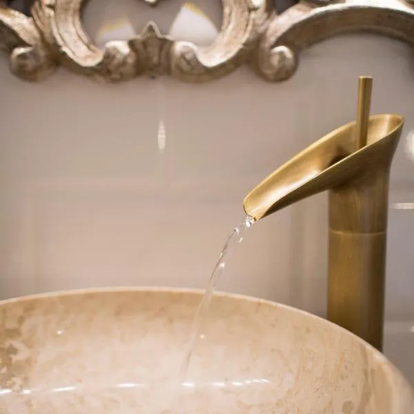 Coin de Charme au Pays Basque, hotel in Hasparren