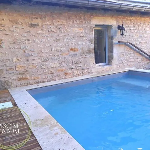 L'authentique Martelaise PISCINE CHAUFFEE, hôtel à Martel