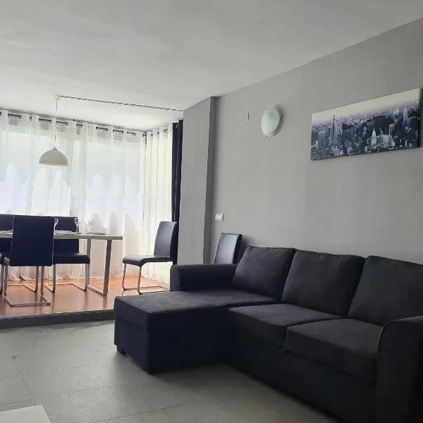 Sunny apartment Benidorm: Cala de Finestrat'ta bir otel