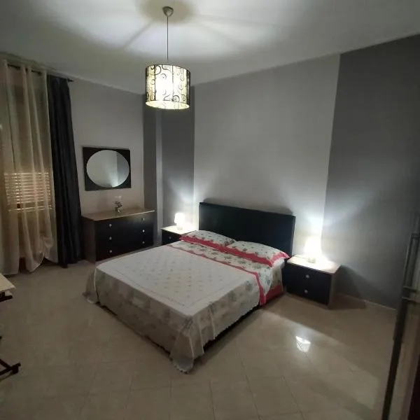 Appartamento posizione comoda, hotel v destinácii Collegno