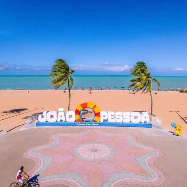 Flat à beira-mar em Cabo Branco, pé na areia!
