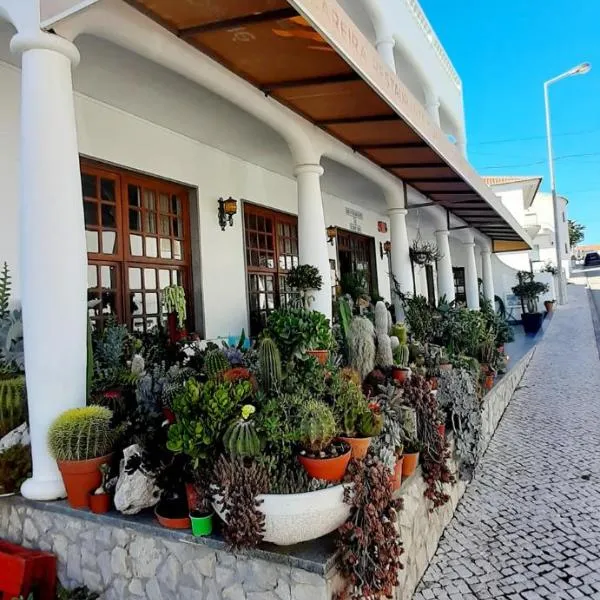 Guesthouse A Lareira, hotel v destinaci Aljezur