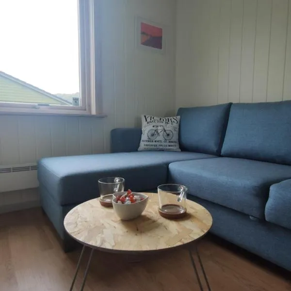 Guest room in private house, hotel en Fjørtoft