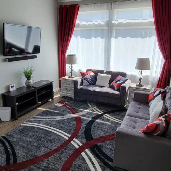 3 bed 2.5 bath smart home with rv parking, hotel v destinaci Casper