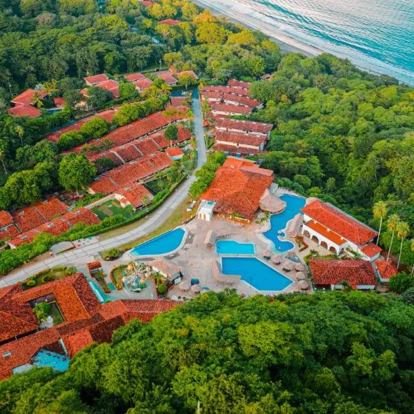Condovac La Costa All Inclusive, hotel v mestu Playa Hermosa