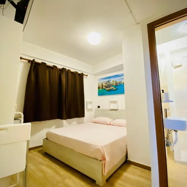 Petite room: Noicattaro'da bir otel