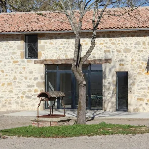 Cottage chaleureux dans un Domaine d'exception, hotel v destinaci Nomdieu