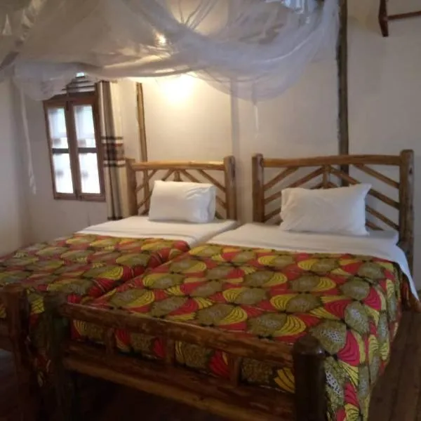 Tembo Safari Lodge, hotel in Kichwamba