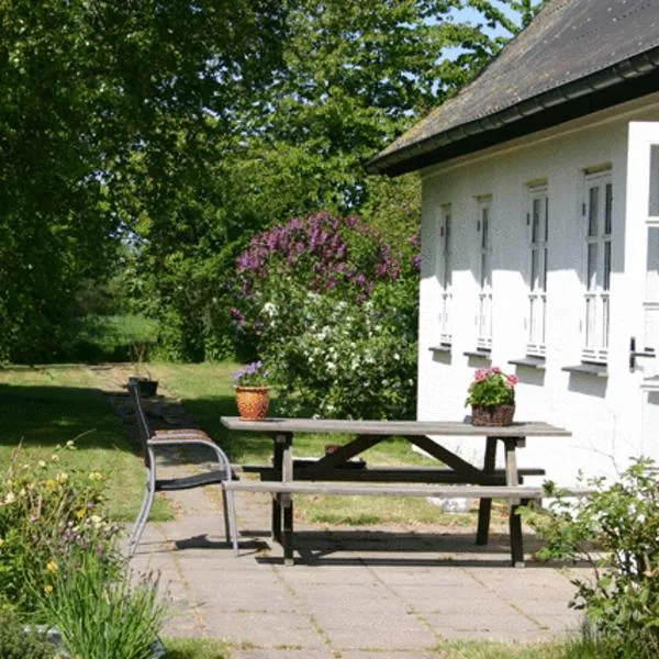 Holmehuset Bed & Breakfast, hotel in Ornum