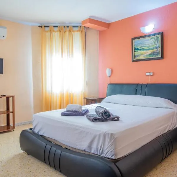 Hotel Velis, hotel Vélez-Málagában