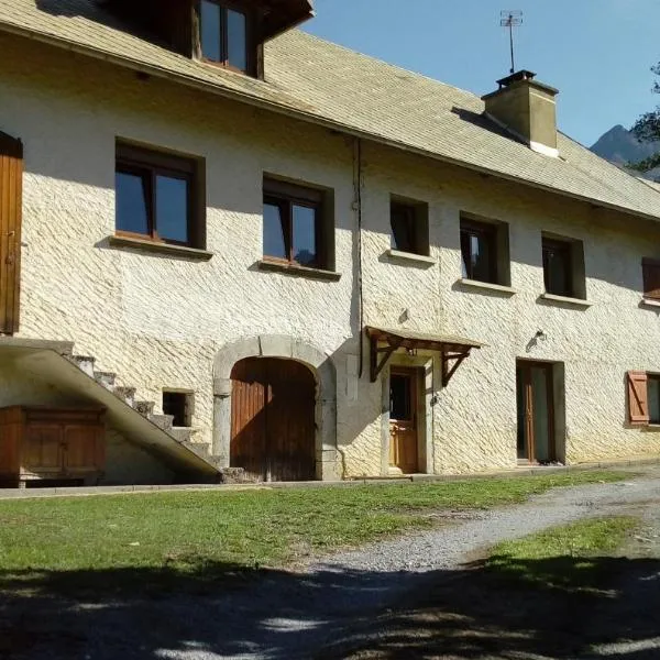 Reflets de montagnes, hotel in Monestier-dʼAmbel