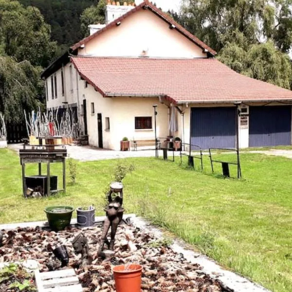 Gites, les Jonquilles, le Sagard et bungalow les brimbelles, nature et détente, hotel v destinácii La Houssière
