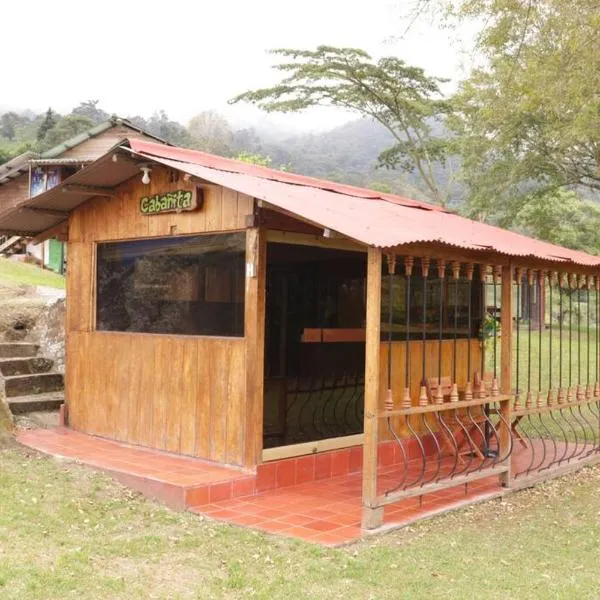 Cabañita en el Parque Natural Ecocenter, hotel en El Charquito