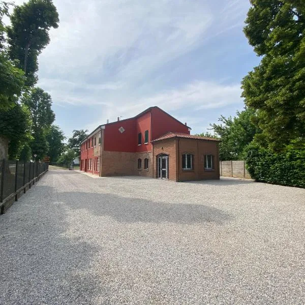 Ca Rossa, hotel v destinaci Bondeno