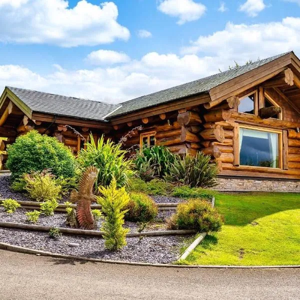 The Log Cabins at The Vu, hotel en Bathgate