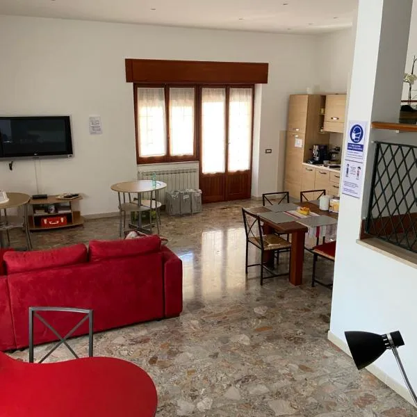 Villa Alma，位于菲乌米奇诺的酒店