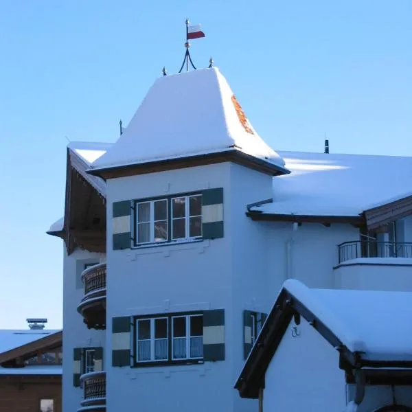 Alpen Glück Schlössl Unterm Rain, hotel v destinaci Kirchberg in Tirol