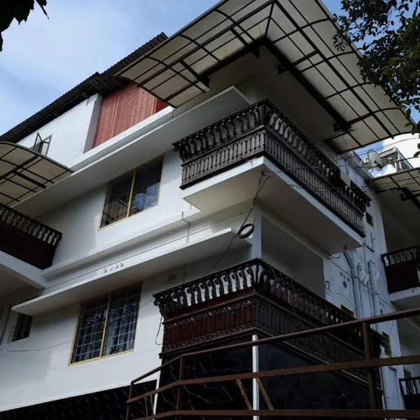 3R Residency Munnar, hotel u gradu Munar