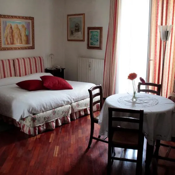 Zodiacus Residence, hotel v Bari
