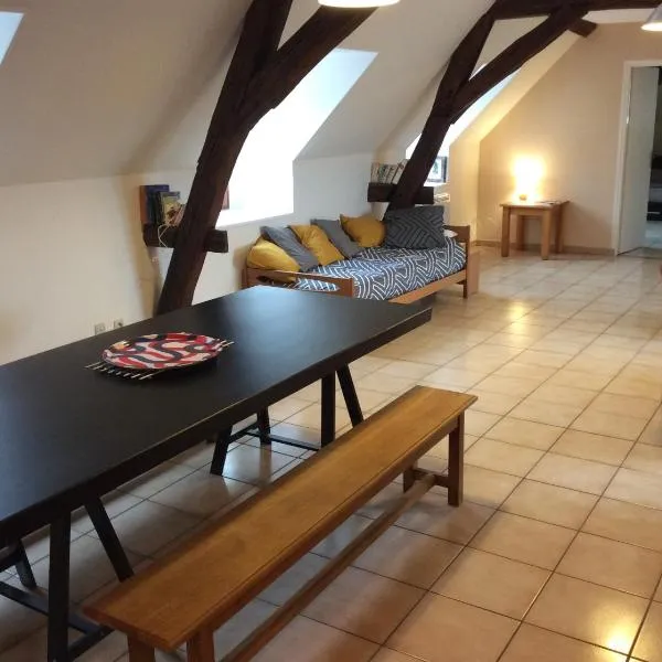 Appartement spacieux et lumineux au centre ville, hotel v destinaci Tonnerre