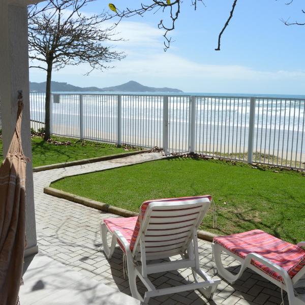 Belíssima Casa - Pé na areia - Bombinhas - Canto Grande - Foto 2