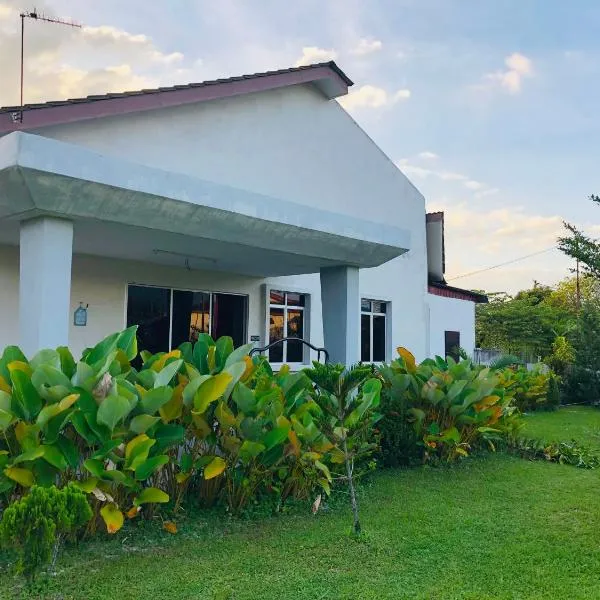 Homestay Lestary near Taiping Fast WIFI Netflix – hotel w mieście Kampong Ayer Hitam