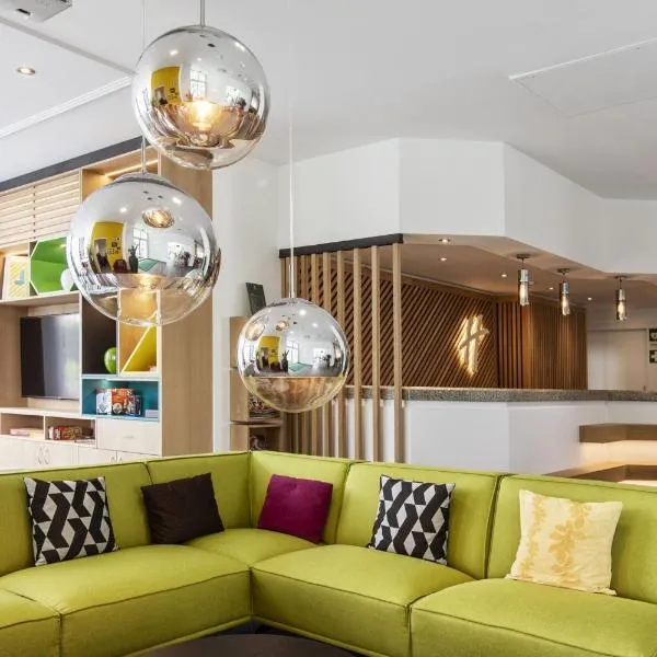 Viesnīca Holiday Inn Düsseldorf-Neuss by IHG pilsētā Neisa