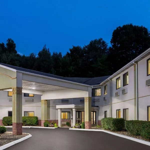 Super 8 by Wyndham Grove City, hotel v destinaci Grove City