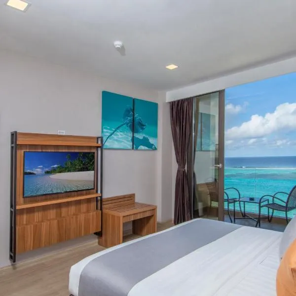 Triton Prestige Seaview and Spa, hotel Maafushiban