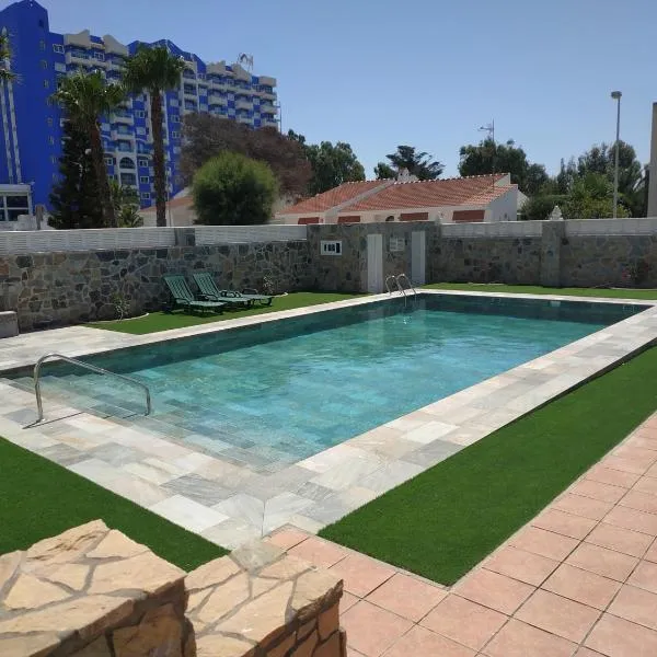 Roquetas de Mar Urbanisation villa with pool 3rd Line beach, khách sạn ở Roquetas de Mar