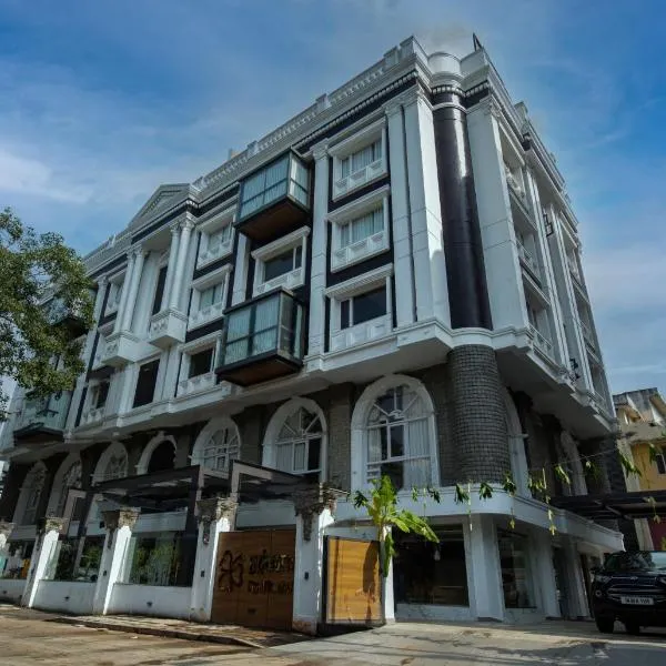 RATHNA RESIDENCY - Near US CONSULATE photo 2