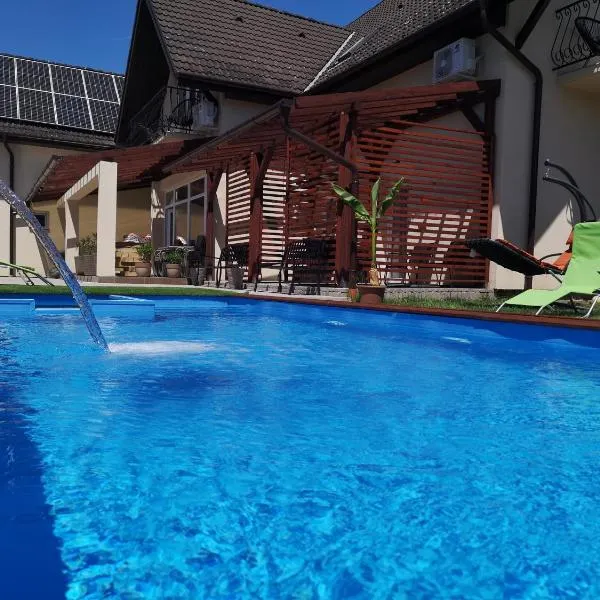 Villa Balifornia, hotell i Balatonboglár