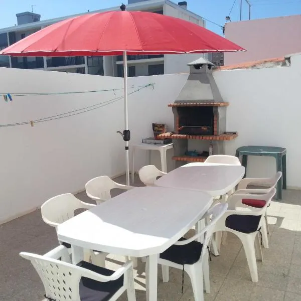 Casa Rosa, hotel v destinaci Monte Gordo