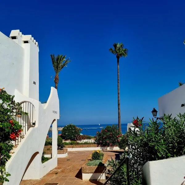 Las Gaviotas B9, hotel v destinaci Manilva