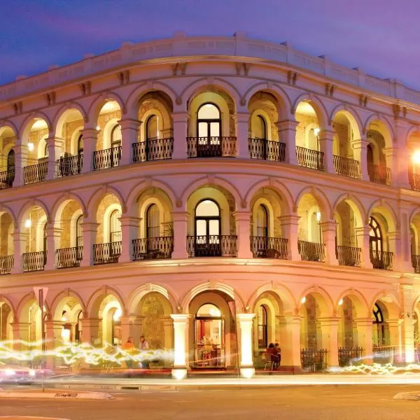 Largs Pier Hotel, hotel v destinaci Adelaide