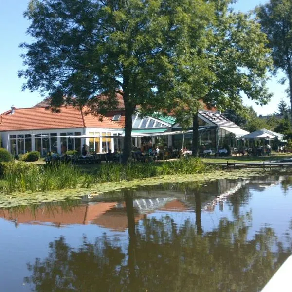 Hotel Grüner Baum, hotel di Genthin