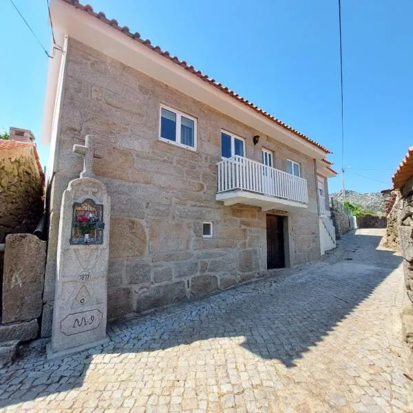 Casa do Sobrado Arouca, hotel u gradu Arouka