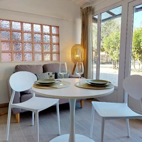 Ravissant T2 terrasse privative et parking, hotel v destinaci Odos