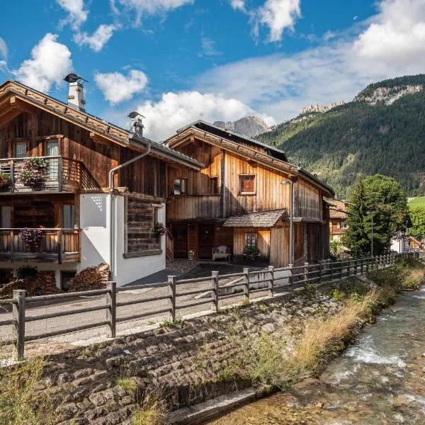 Appartamento Tobià, hotel v destinaci Pozza di Fassa